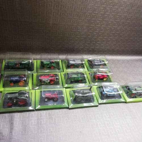 Collection of 13 sun damaged tractors bod for all!!!!