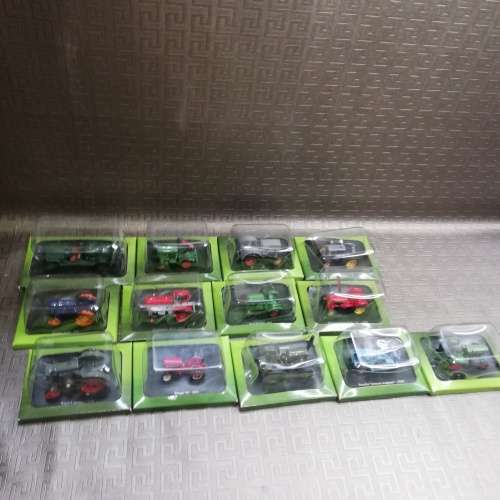 Collection of 13 sun damaged tractors bod for all!!!!