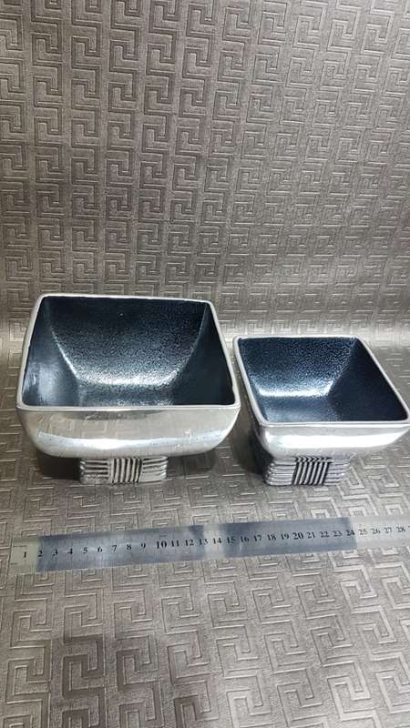 2 x stunning carrol Boyes Bowls bid for both!!!!