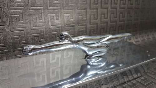 Beautiful Carrol Boyes piece in mint condition!!!!