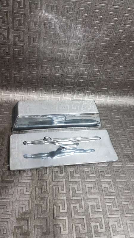 Beautiful Carrol Boyes piece in mint condition!!!!