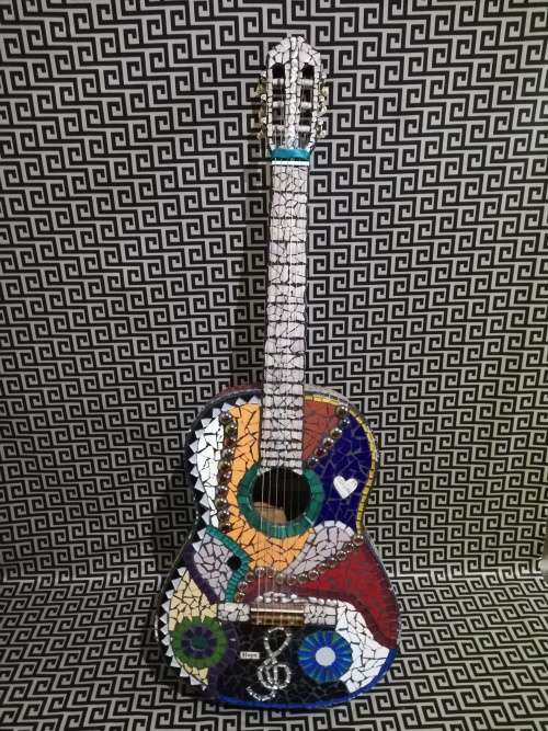 BEAUTIFUL LARGE MOSAIC ONE OF ITS KIND GITUAR WORKING!!!!!