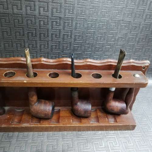 Vintage large wooden pipe stand with smoking pipes did for all!!!!!