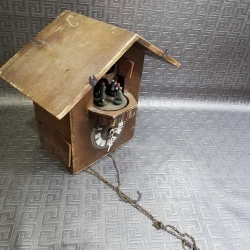 Vintage Cuckoo clock made in West Germany not working!!!!
