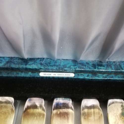 Beautiful silver plated cutlery set made in England!!!!