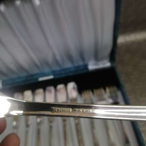 Beautiful silver plated cutlery set made in England!!!!