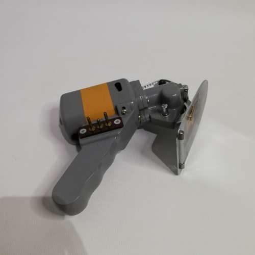 CONSEW CLOTH CUTTER IN REALY GOOD CONDITION  NOT TESTED!!!!!