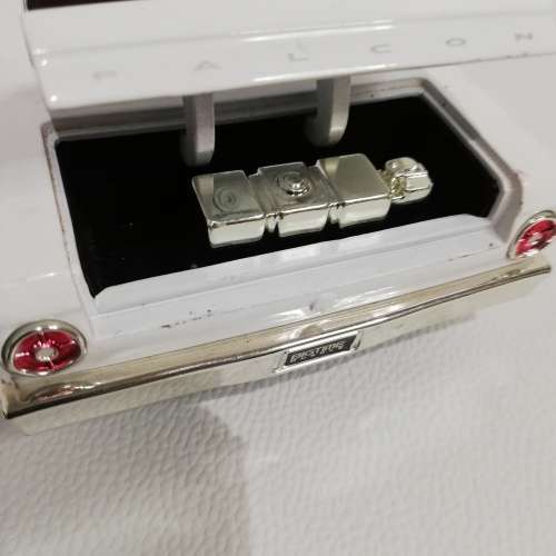 LARGE FORD FELCON DIE CAST CAR SCALE 1/24!!!!!!