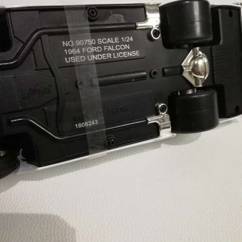 LARGE FORD FELCON DIE CAST CAR SCALE 1/24!!!!!!