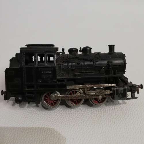 Heavy train locomotive made in Germany and sar coach bid for both!!!!