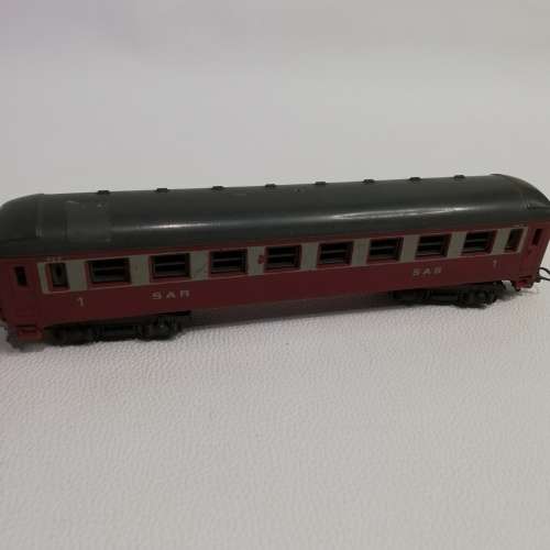 Heavy train locomotive made in Germany and sar coach bid for both!!!!