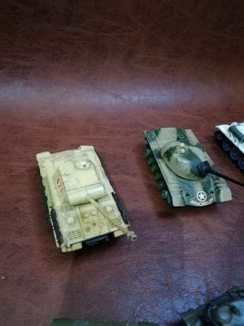 Vintage die cast military tanks bid for all!!