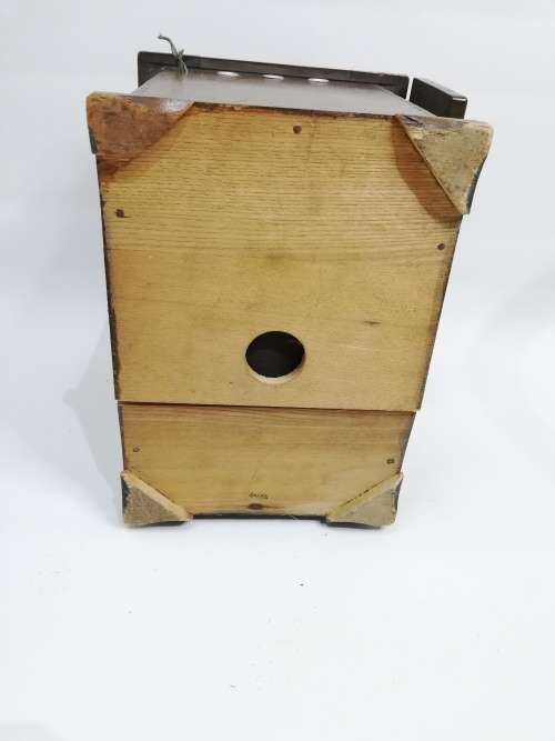 VINTAGE PIGEON WOODEN LIGHT BOX MADE IN JAPAN NOT TESTED!!!!