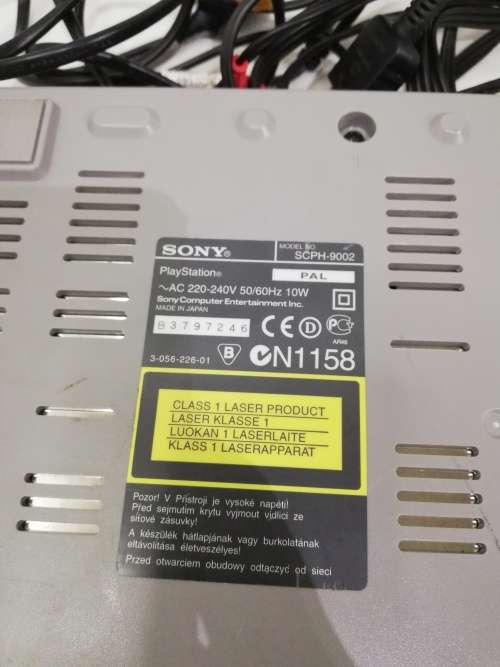 Complete Ps1 tested and working only the black controller is working not the grey 1!!!!