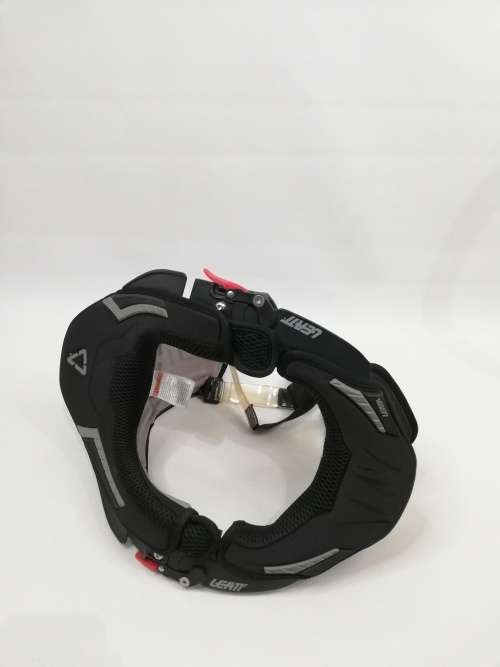 LEATT GPX RACE NECK BRACE!!!!!!