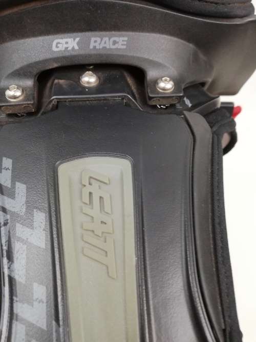 LEATT GPX RACE NECK BRACE!!!!!!