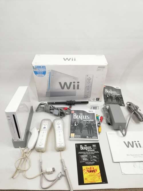 Boxed Nintendo Wii complete working 100%!!!!