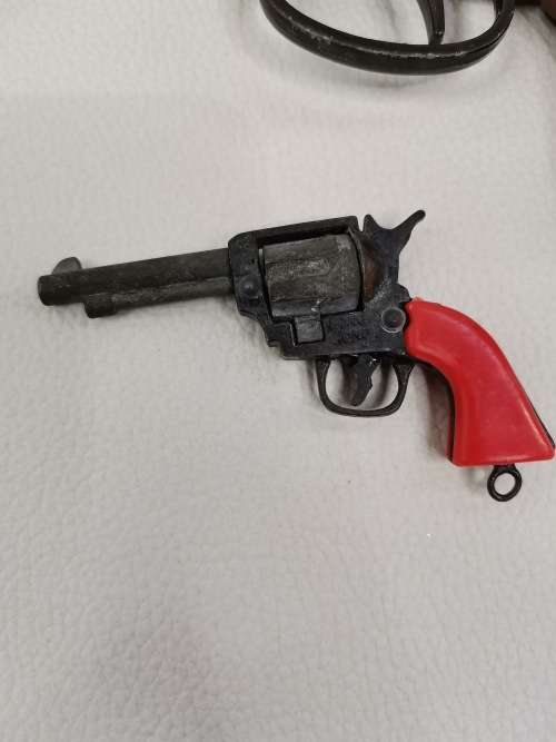 Large Collection of vintage klap guns as found bod for all!!!!!