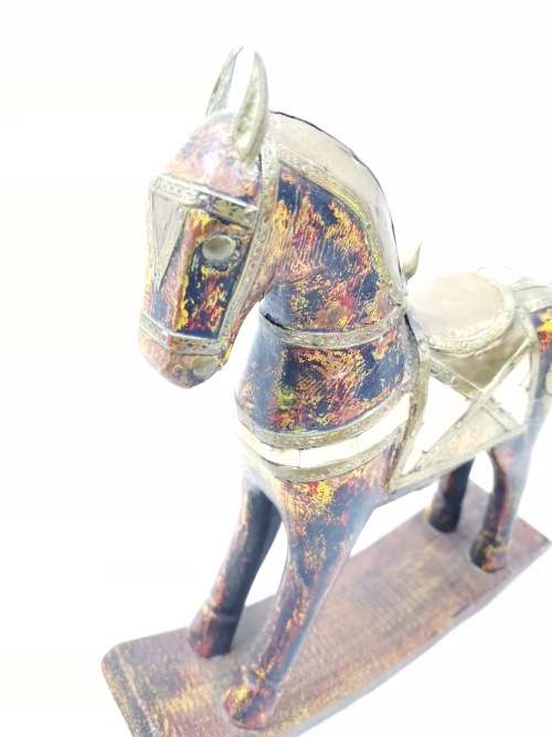BEAUTIFUL 22CM TALL HIGHLY DETAILED WOOD N AND BRASS INLAYS HORSE DISPLAY PIECE!!!!