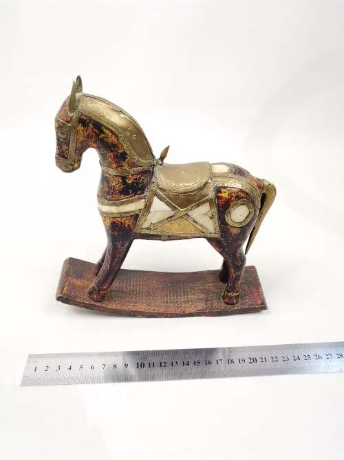 BEAUTIFUL 22CM TALL HIGHLY DETAILED WOOD N AND BRASS INLAYS HORSE DISPLAY PIECE!!!!