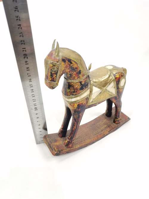 BEAUTIFUL 22CM TALL HIGHLY DETAILED WOOD N AND BRASS INLAYS HORSE DISPLAY PIECE!!!!