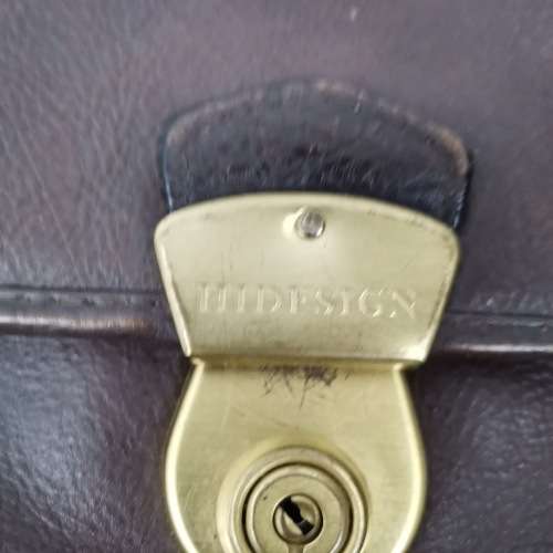 GENUINE LEATHER HIDESIGN MEN`S BAG!!!!