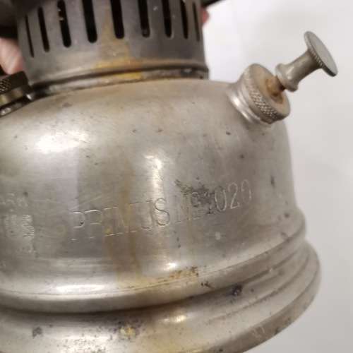 VINTAGE PRIMUS 1020 OIL LAMP!!!!