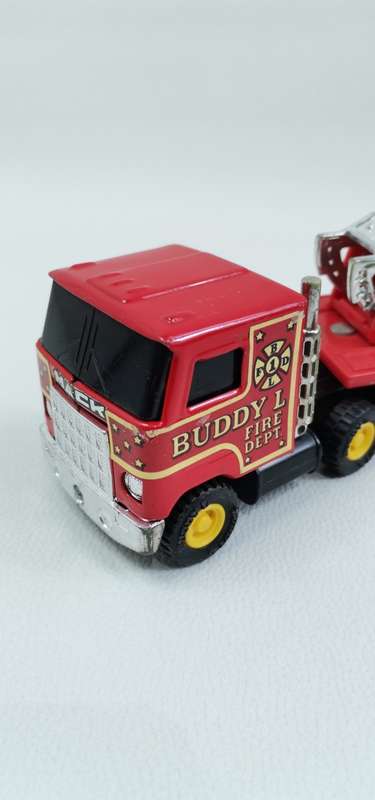 VINTAGE BUDDY L FIRE TRUCK AND TRAILER MADE IN JAPAN TIN PLATE AND PLASTIC