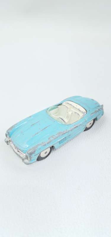 RARE VINTAGE CORGI TOYS MERCEDES BEN`S 300SL MADE IN GREAT BRITAIN!!!!