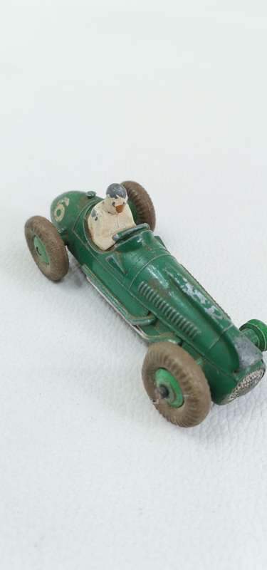 RARE VINTAGE DINKY TOYS COOPER BRISTOL MADE IN ENGLAND MACCANO 233!!!!