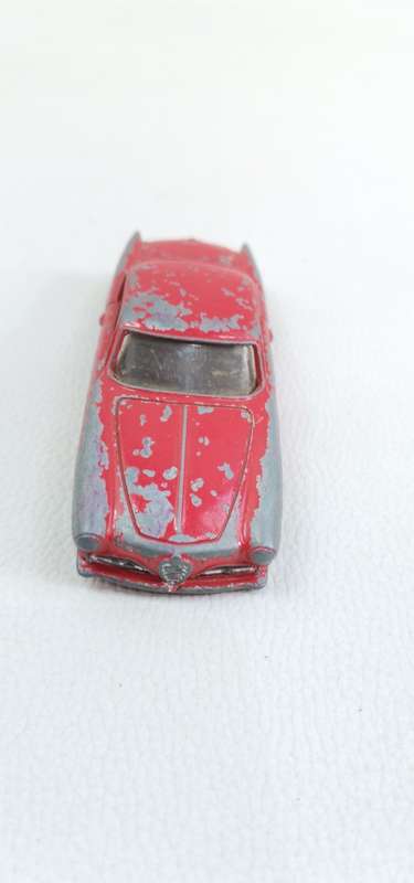 RARE VINTAGE DINKY TOYS COUPE ALFA Romeo MADE IN ENGLAND MACCANO!!!!!