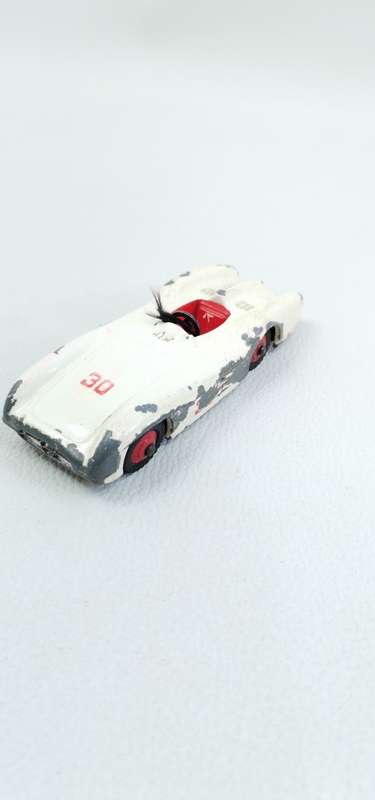 RARE VINTAGE DINKY 237  MERCEDES BEN`S MADE IN ENGLAND MACCANO LTD  RARE CAR!!!!