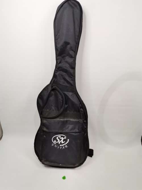 Sx El GUITAR WORKING TWO STRINGS NEEDS TO BE REPLACED NEW STRINGS INCLUDED!!!!
