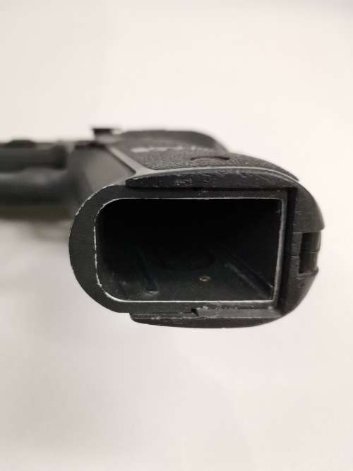 Realistic metal team 6 9mm Para sig f226 gas gun for spairs  and missing magazine box not tested!!!!