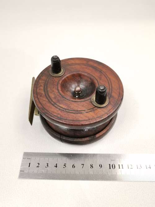 RARE WOODEN AND BRASS FISHING REAL!!!!!