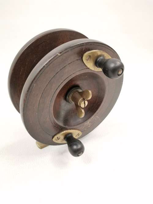 Antique large wooden and brass fishing real!!!!