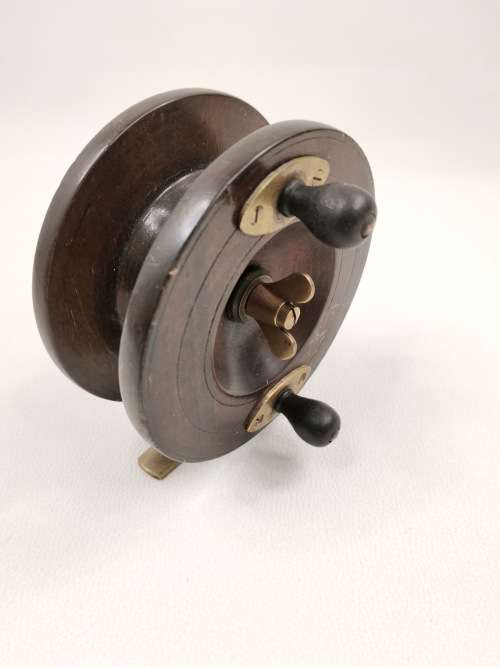 Antique large wooden and brass fishing real!!!!