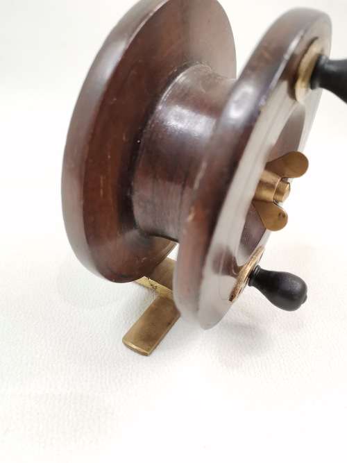 Antique large wooden and brass fishing real!!!!