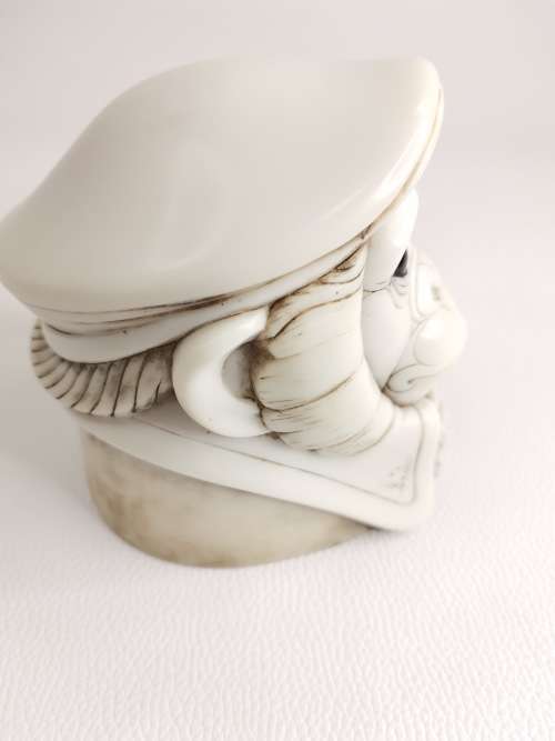 SUPER RARE MOST  DESIRABLE JOHN BICCARD CRUSHED MARBLE  SCULPTURE PIE FACE 10CM TALL!! !!!!