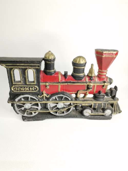 SOLID CAST IRON TRAIN 26CM IN LENGTH!!!!