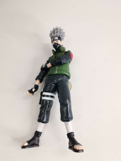 Naruto Figures Kakashi sensai and other bid for both!! !