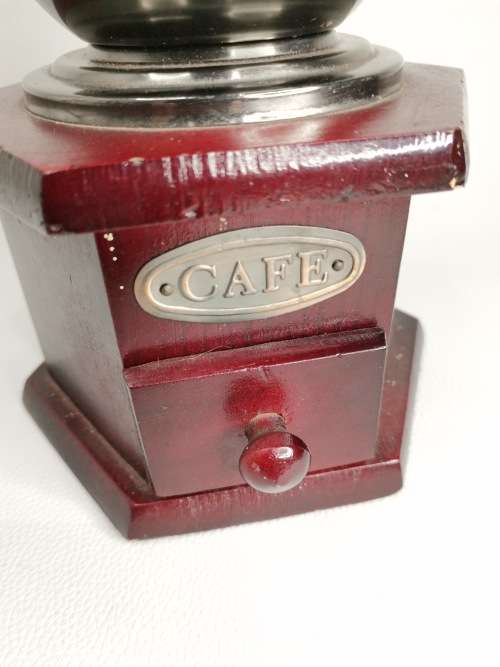 Large Beatifull coffee grinder working!!!!