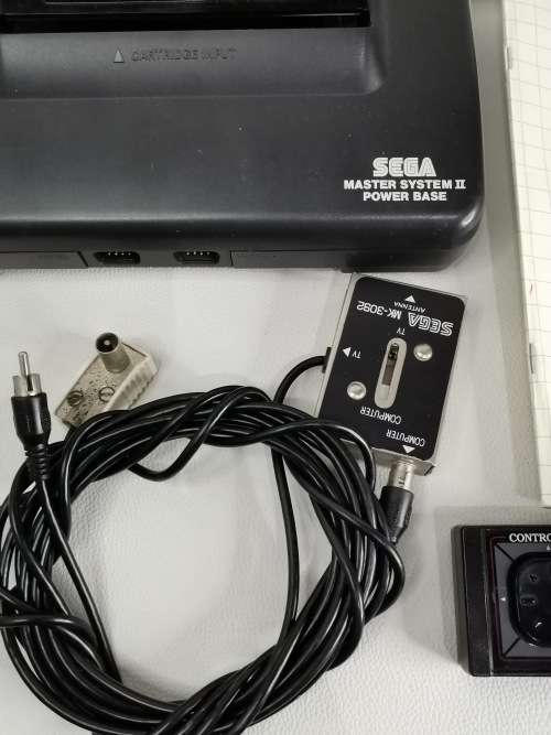 RARE SEGA MASTER SYSTEM II COMPLETE TESTED AND WORKING 100 % NO CHARGER INCLUDED!!!!