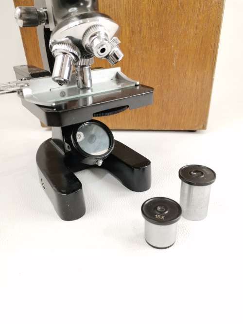 C. O. C  METAL MICROSCOPE IN CASE!!!!