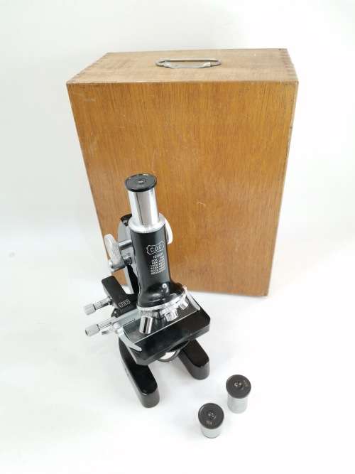 C. O. C  METAL MICROSCOPE IN CASE!!!!