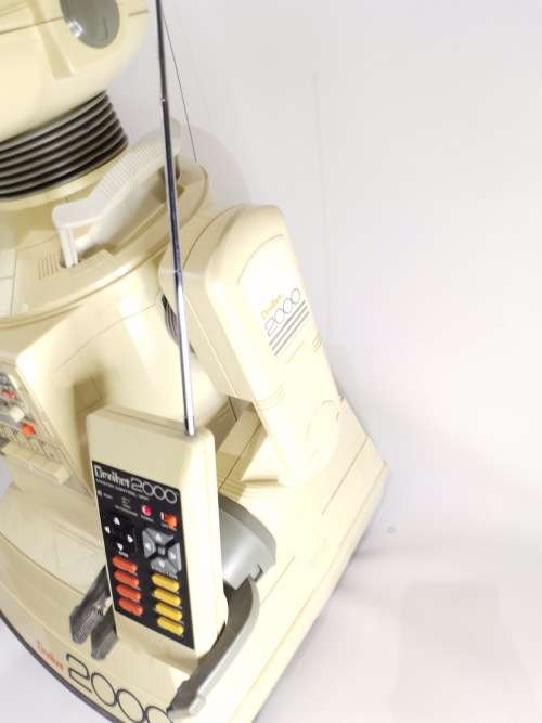 TOMY OMNIBOT 2000 ONE OF THE RAREST TOMMY TOYS WORKING WITH REMOTE 1984 SUPER LARGE ROBOT!!!