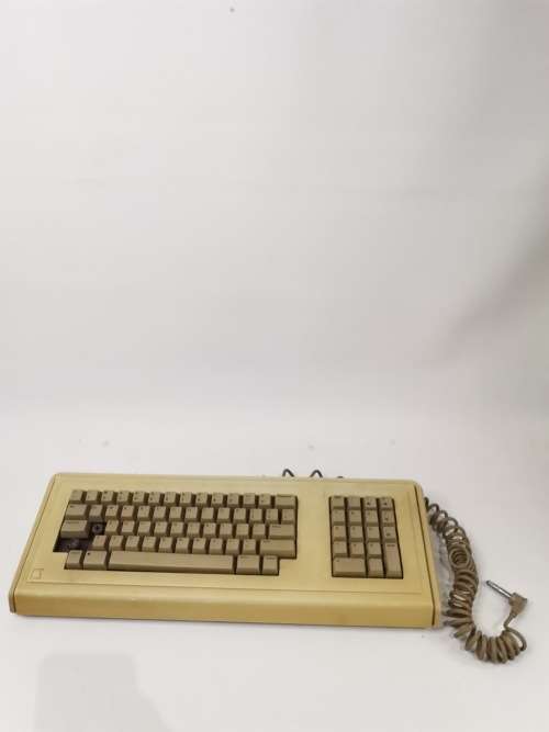 VINTAGE APPLE KEYBOARD NOT TESTED!!!