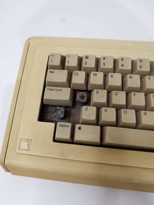 VINTAGE APPLE KEYBOARD NOT TESTED!!!