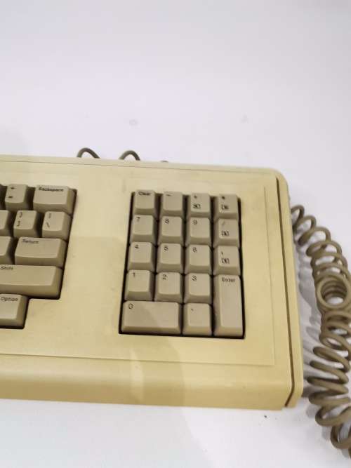 VINTAGE APPLE KEYBOARD NOT TESTED!!!