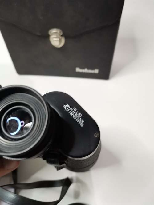 Large BUSHNELL BINOCULARS IN CASE!!!